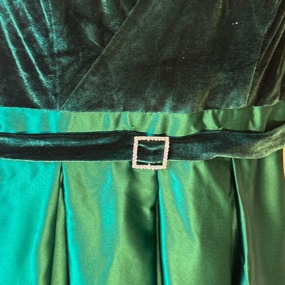 Vintage NWT Kelly Green Velvet & Satin Formal Gown Old Hollywood Prom Wedding - Picture 6 of 10